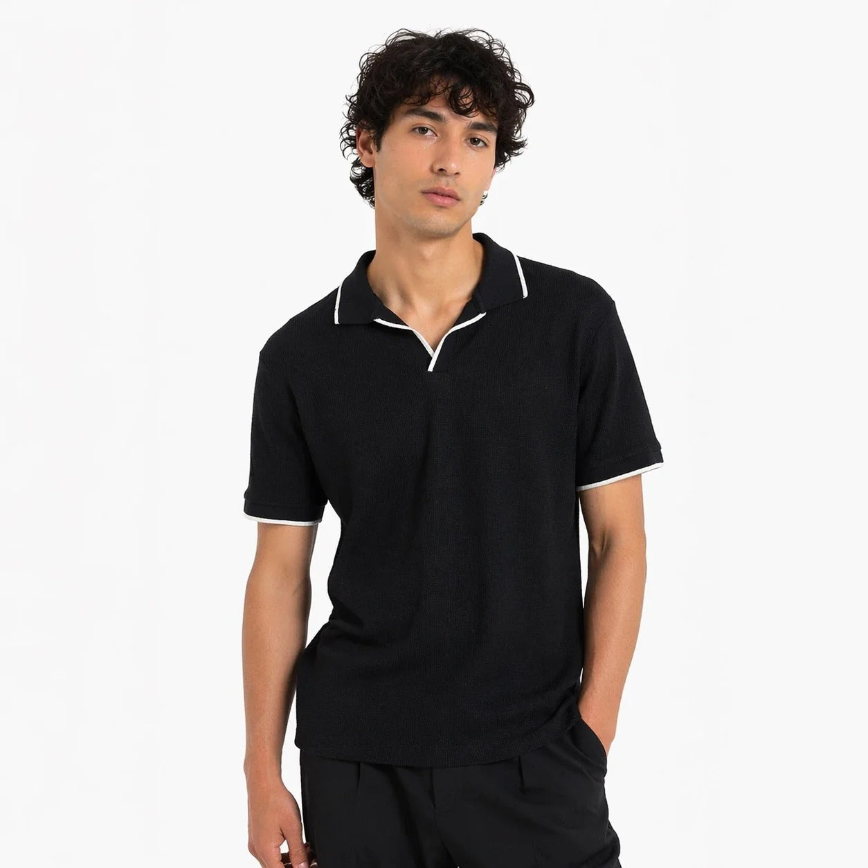 JHONNY COLLAR WAFFLE KNIT POLO SHIRT (BLACK)